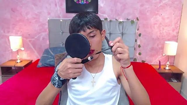 MAXIMILIANO  HOT online show from September 2025 06:18:02 PM
