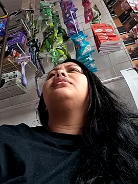 Snapshot of Alessandraa- chatting on October 2025 04:13:02 PM Alessandraa- online show from October 2025 04:13:02 PM