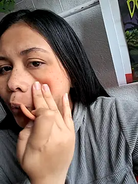 Snapshot of Alessandraa- chatting on October 2025 03:02:02 PM Alessandraa- online show from October 2025 03:02:02 PM