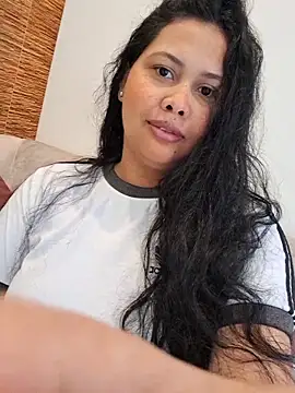 Snapshot of Alessandraa- chatting on February 2026 10:19:01 PM Alessandraa- online show from February 2026 10:19:01 PM