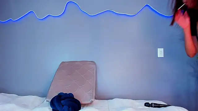 AlinaSweett  online show from November 2025 04:01:02 PM