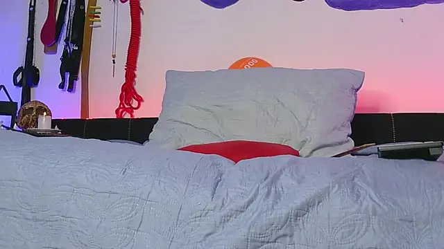 MeganBrown4 online show from September 2025 05:48:01 PM