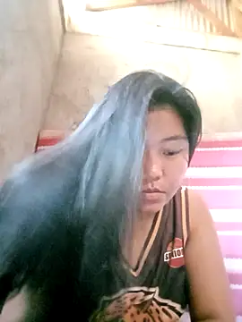 nikki zapphire online show from September 2025 02:33:01 AM