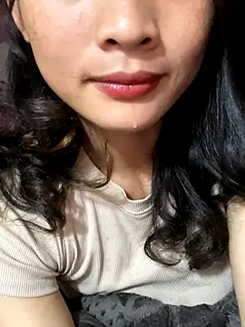 Snapshot of Kieu_xxx chatting on October 2025 02:48:02 AM Kieu xxx online show from October 2025 02:48:02 AM