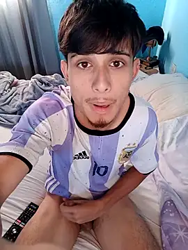 matiatr1112 online show from April 2026 06:27:01 PM