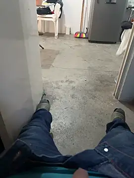 Snapshot of cfomega4592 chatting on October 2025 10:44:02 PM cfomega4592 online show from October 2025 10:44:02 PM