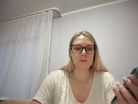 NikexPretty online show from October 2025 08:10:01 PM