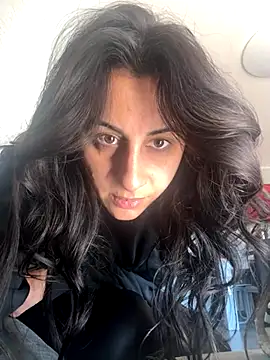 BabyLeopard online show from November 2025 10:37:01 AM