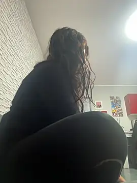 BabyLeopard online show from November 2025 01:55:02 PM