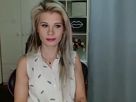 KristineGlow online show from February 2026 07:14:02 AM