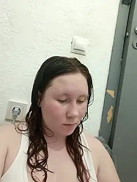 MiaKissy online show from October 2025 08:20:01 PM