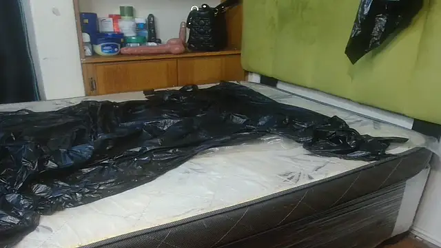 Snapshot of Keishaa-77 chatting on November 2025 10:35:01 PM Keishaa-77 online show from November 2025 10:35:01 PM