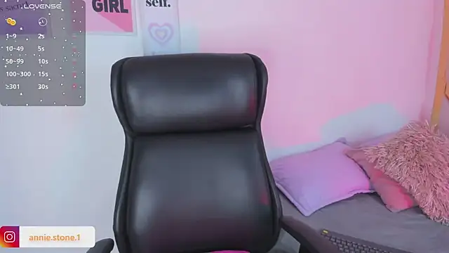 AnniEsstone online show from February 2026 11:03:01 PM