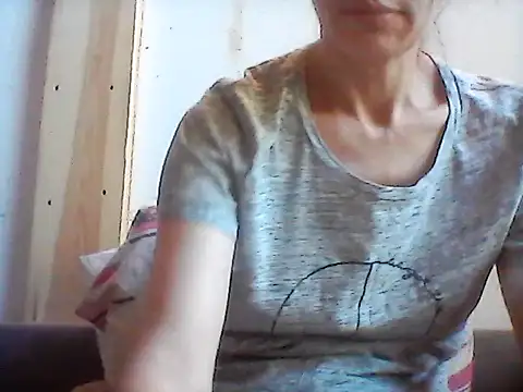 Snapshot of Milana38 chatting on June 2026 06:57:01 AM Milana38 online show from June 2026 06:57:01 AM