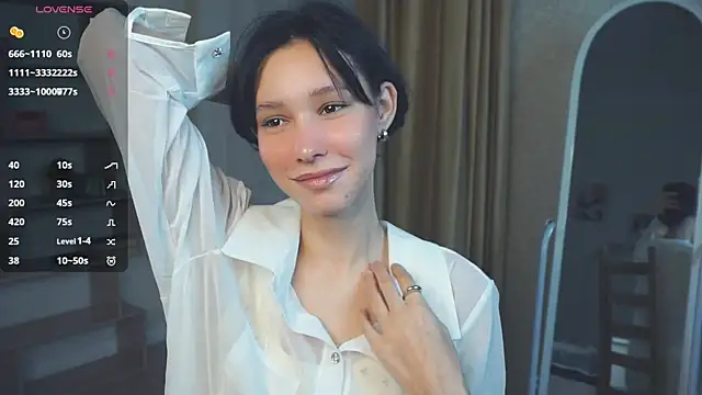 Snapshot of IrenePlamer chatting on September 2025 07:38:01 PM IrenePlamer online show from September 2025 07:38:01 PM