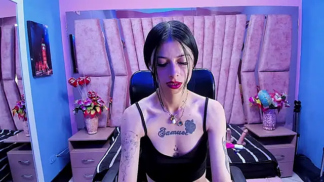 Dulce Miaa  online show from January 2026 06:00:02 PM