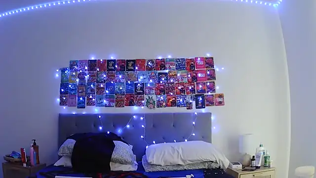 risktakinndolo online show from December 2025 04:48:02 PM