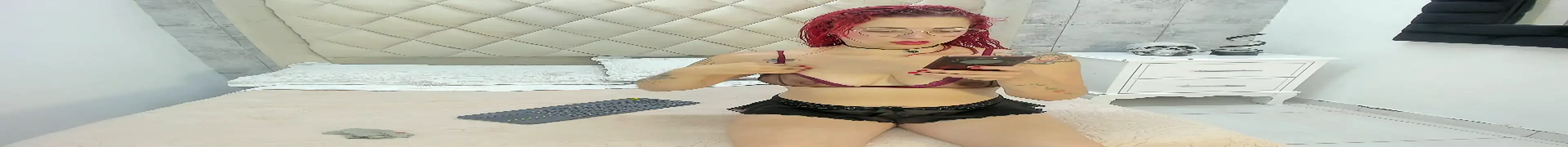 Snapshot of RoxanneStorm_ chatting on September 2025 12:18:01 PM RoxanneStorm online show from September 2025 12:18:01 PM