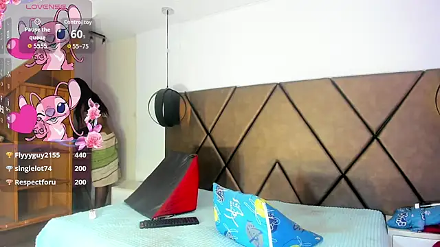 PenelopeGuzman   online show from June 2026 08:36:01 PM