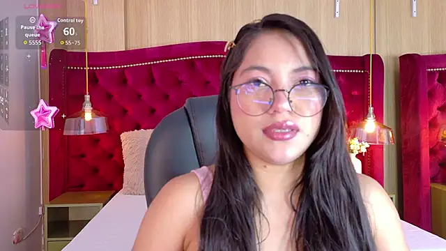 kendalFox  online show from October 2025 12:56:02 PM