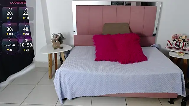 SammySmall F w online show from December 2025 09:32:02 PM