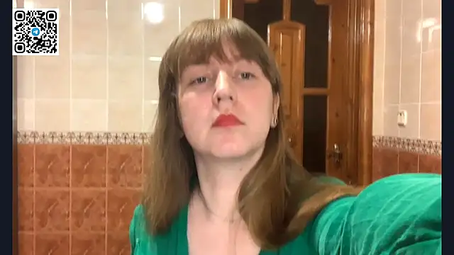 MaroonMoon  online show from September 2025 07:25:02 PM