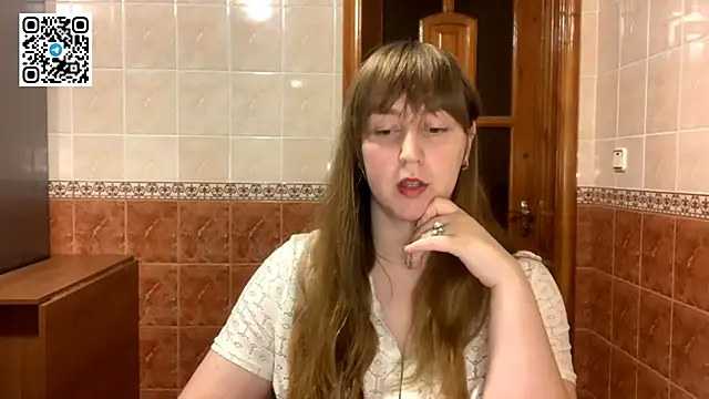 MaroonMoon  online show from October 2025 07:46:02 PM