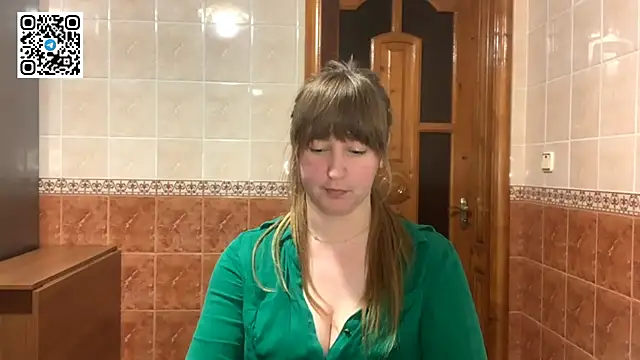 MaroonMoon  online show from November 2025 08:31:01 PM