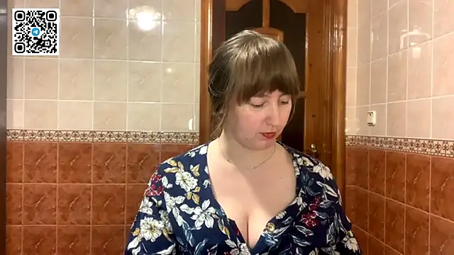 MaroonMoon  online show from January 2026 09:20:01 PM