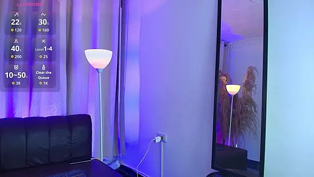 Snapshot of Cat_Kiss chatting on October 2025 03:13:02 AM Cat Kiss online show from October 2025 03:13:02 AM