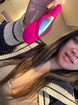 Lovelyanan online show from March 2026 12:41:01 PM