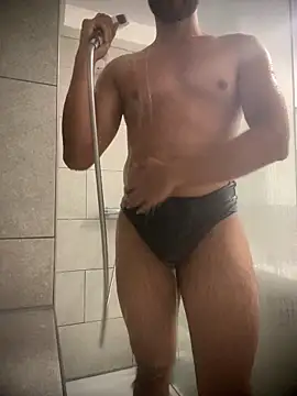 shiitposter male online show from December 2025 05:32:01 PM