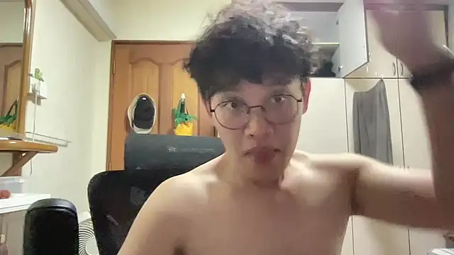 Passionatetwink2 online show from January 2026 04:11:01 PM