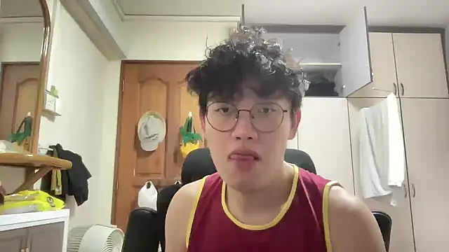 Passionatetwink2 online show from February 2026 08:29:02 AM