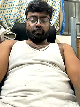 Snapshot of DJLOVE280825 chatting on October 2025 11:27:02 PM DJLOVE280825 online show from October 2025 11:27:02 PM