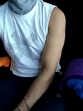 chocolate alone online show from October 2025 06:35:02 AM