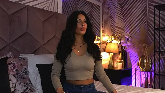 EvaRhea online show from March 2026 03:57:02 AM