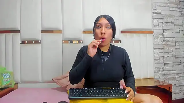 ClioandDemeteer online show from October 2025 02:39:02 AM