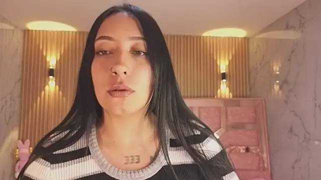 Snapshot of m_eris_s chatting on January 2026 01:05:02 PM m eris s online show from January 2026 01:05:02 PM