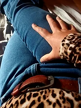 Snapshot of Horny_mummy chatting on May 2026 04:14:01 PM Horny mummy online show from May 2026 04:14:01 PM