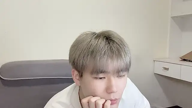 xiaoyang5200 online show from January 2026 03:05:01 PM