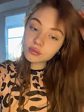 LunaMillie online show from May 2026 04:37:02 PM