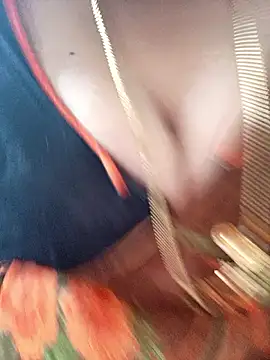 Snapshot of Geetha227 chatting on April 2026 03:57:01 AM Geetha227 online show from April 2026 03:57:01 AM