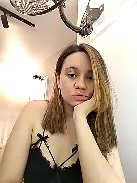 Sky Junne online show from October 2025 05:35:02 PM