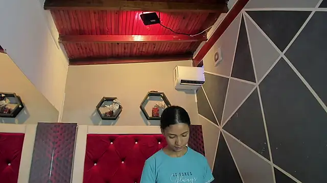 VictoriaDuart online show from March 2026 09:18:02 PM