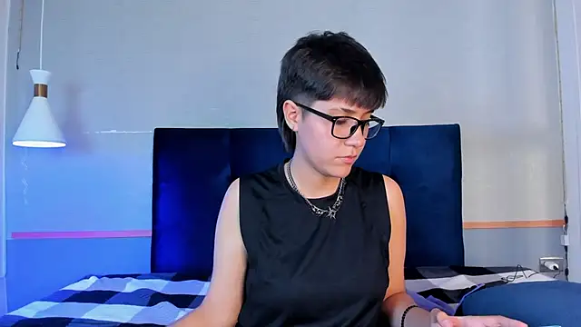 Tsuki Maru online show from November 2025 08:30:01 PM