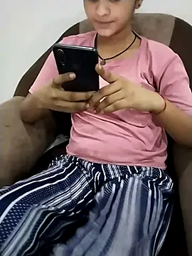 Snapshot of Student_girl2 chatting on October 2025 05:41:02 PM Student girl2 online show from October 2025 05:41:02 PM