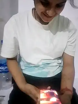 Snapshot of Student_girl2 chatting on October 2025 02:57:02 PM Student girl2 online show from October 2025 02:57:02 PM