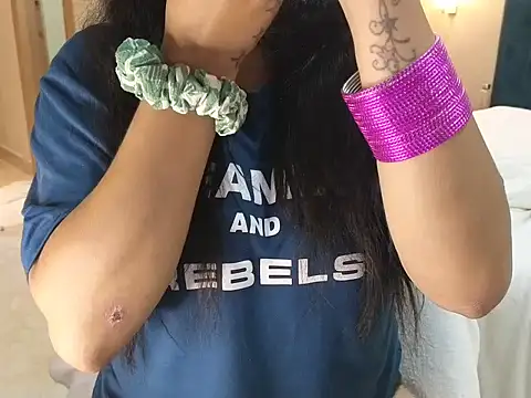 Snapshot of mansi201 chatting on September 2025 03:48:02 PM mansi201 online show from September 2025 03:48:02 PM