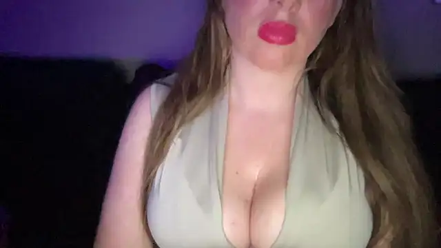 Snapshot of Djelina940 chatting on July 2026 08:16:02 PM Djelina940 online show from July 2026 08:16:02 PM